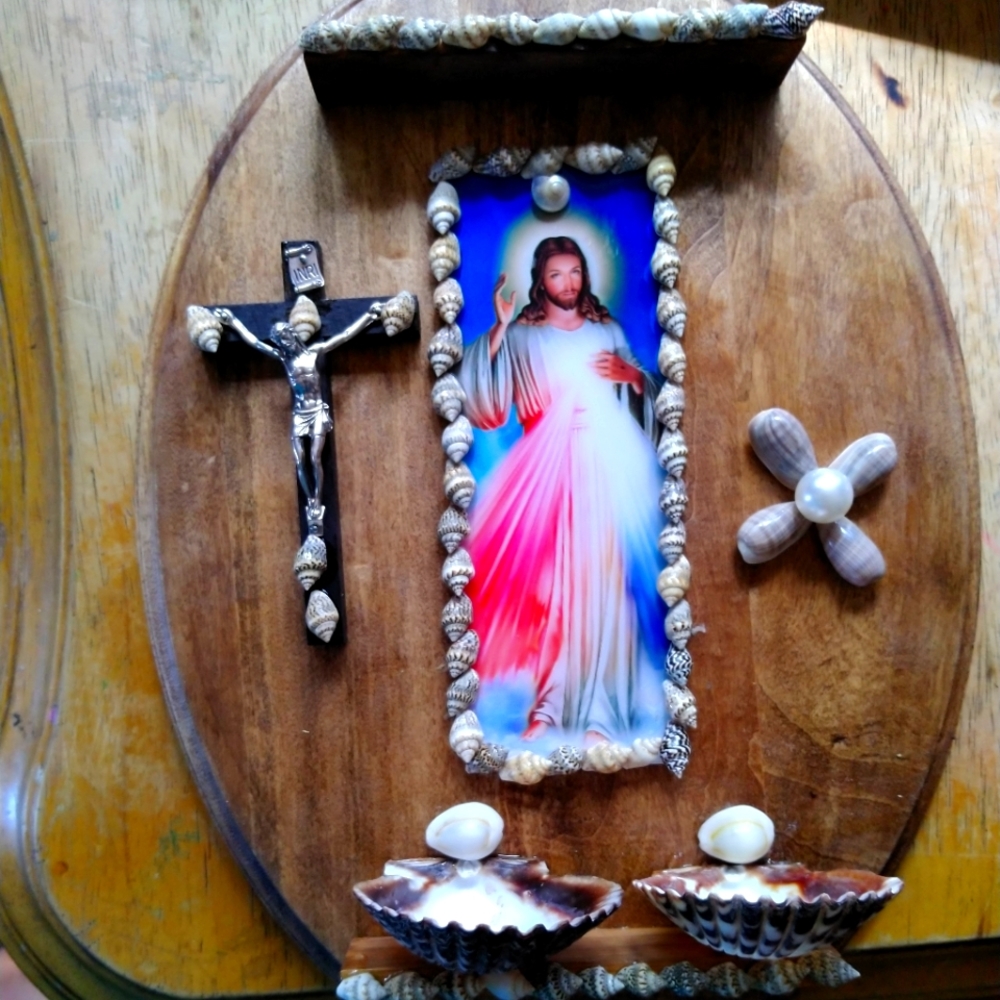 Cross plaque hand made Catholic religion sea shells wall decoration.
